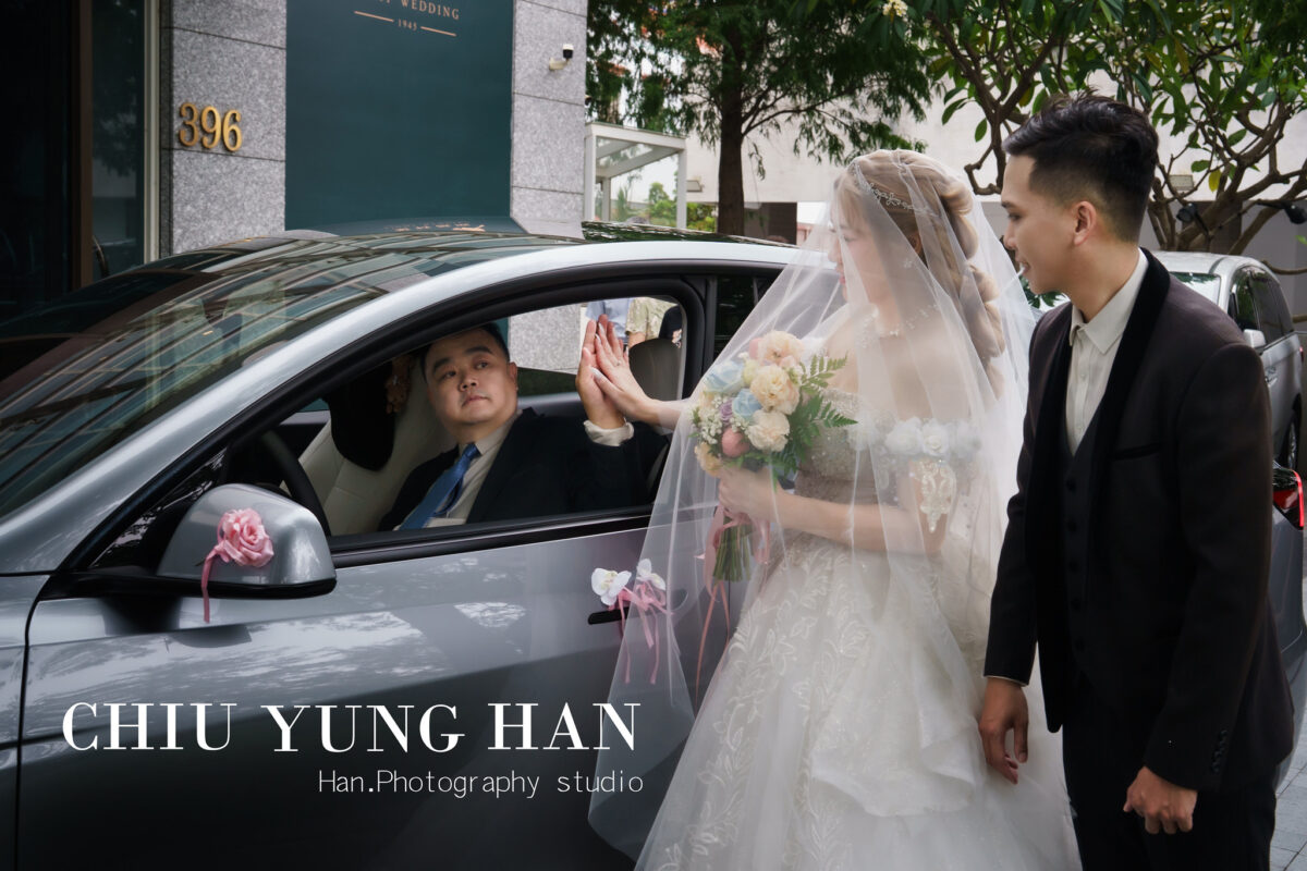 台中萊特薇庭婚禮紀錄 - 爸爸開禮車送女兒出嫁溫馨迎娶畫面